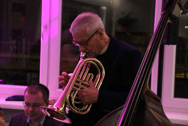 Wuki Radulovic gratulierte dem Trio musikalisch.
