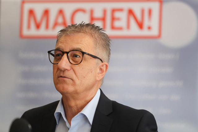 Walter Steidl fordert die Ausweisung des Nocksteins als "geschützten Landschaftsteil." | Foto: Neumayr