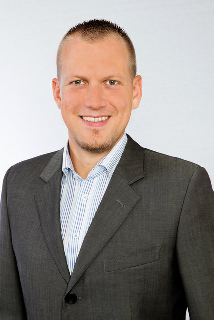 Stefan Hanisch, Chef vom HAST-Versicherungen Versicherungsbüro in Wimpassing