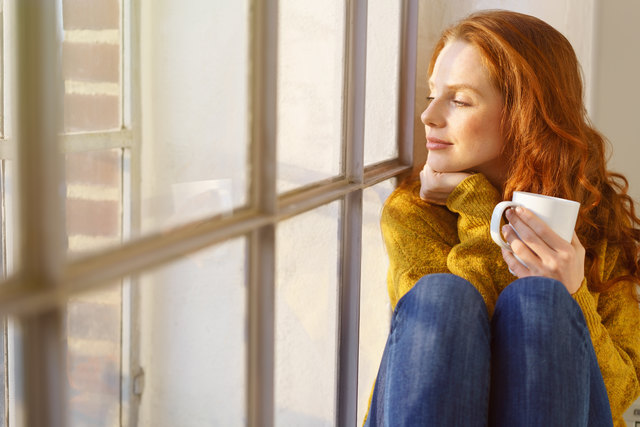 Mit einer Tasse Tee lassen sich die ersten Sonnenstrahlen genießen.