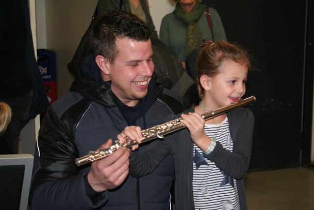 Die Instrumente konnten von den Anwesenden auch getestet werden | Foto: KK