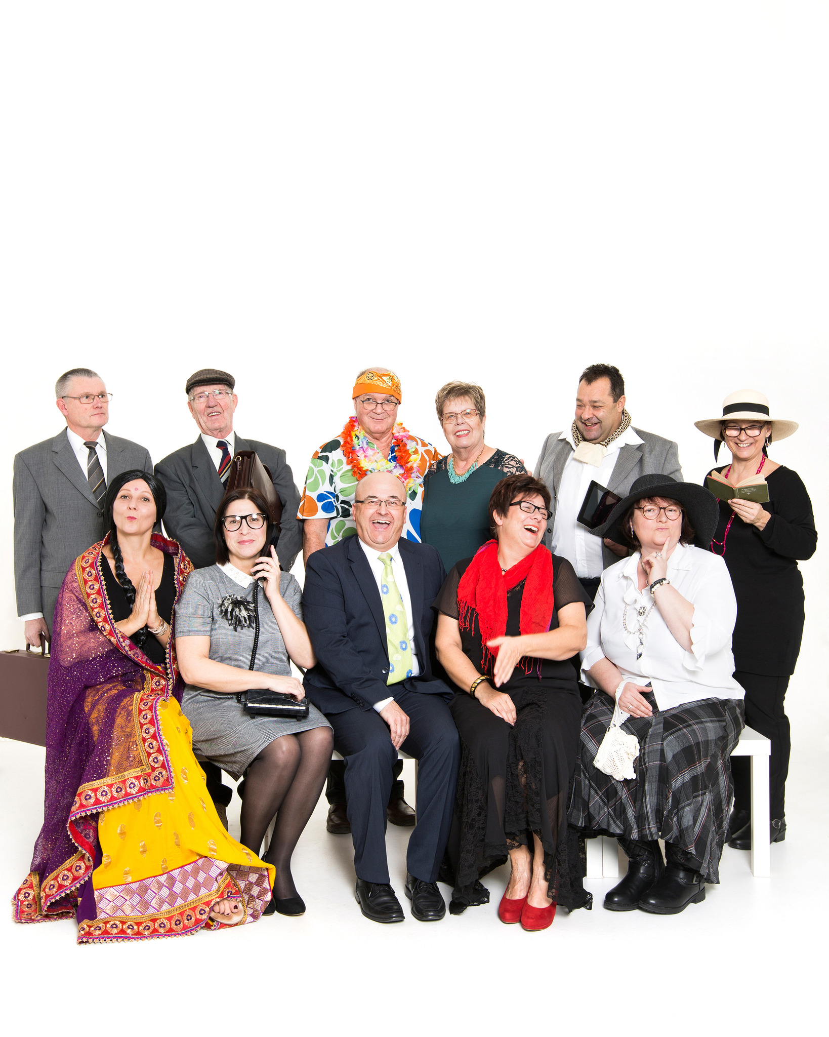 Alles Theater: "Eine Tante kommt selten allein", Pfarrsaal St. Valentin ...