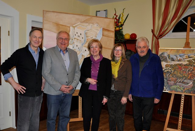 Bernhard Antoni (Das Kunstmuseum Waldviertel), Wolfgang Leidenfrost (Arbeitsgruppe „Europa in Schwarzenau“), Heide Warlamis und Karin Antoni (beide Kunstmuseum Waldviertel), Vizebürgermeister Leo Aschauer. | Foto: IDEA