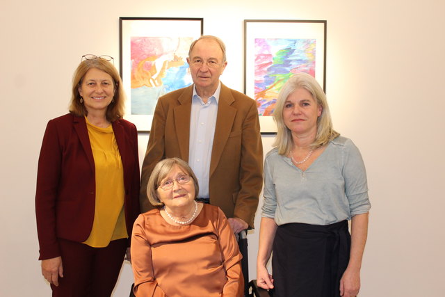 Hofburg-Direktorin Waltraud Schreilechner, Künstlerin Freya Narbeshuber, ihr Bruder Selgrad Volker und ihre künstlerische Betreuerin Gitti Schneider