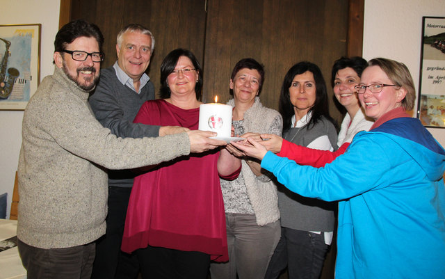 V.l.n.r.: Diakon Anton Hackspiel, Präs. Christoph Wötzer, Präs. VG Tirol, Obfrau Dorothee Hainz-Kaserbacher, Brigitta Schuchter-Hainzl, Veronika Harm, Eva-Maria Kircher-Pree und Karoline Knitel, Vize-Präs VG Tirol