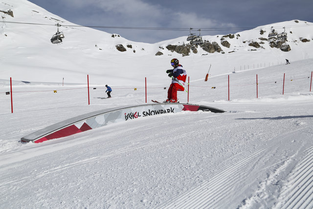Kostenloses Freeski Coaching bei den Austria Freeski Days im Ischgl Snowpark.