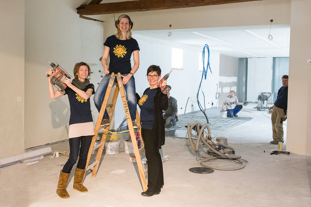 SONNENTOR Mitarbeiter: Mit dabei auf der Baustelle. | Foto: SONNENTOR