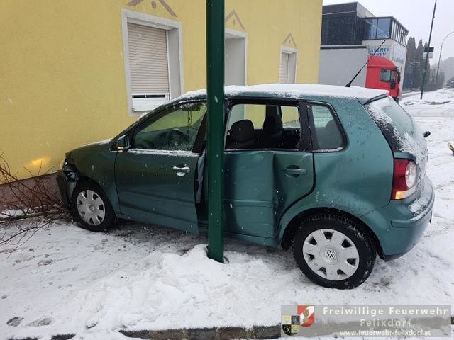 Unsanfte Ladung. | Foto: FF Felixdorf