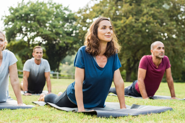 Yoga und andere Bewegungsformen lassen sich bestens an der frischen Luft ausüben.