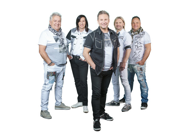 Das Nockalm Quintett freut sich über die Auszeichnung, die ihnen ein Online-Voting auf schlager.de gebracht hat