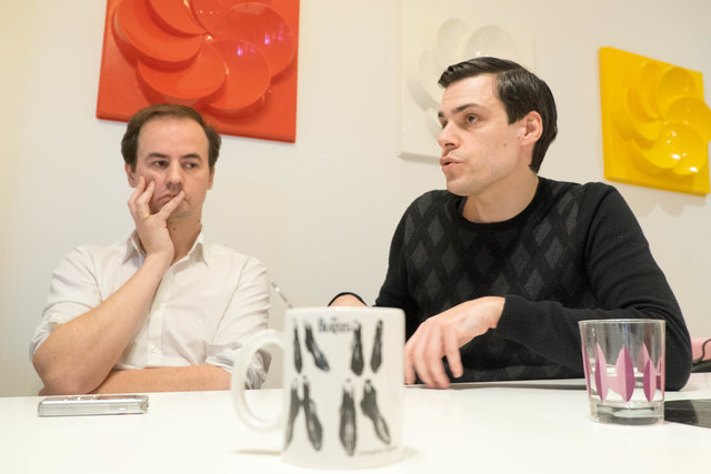 Franz Adrian Wenzl und Klaus Mitter (v.l.) von Kreisky im Interview mit der bz-Wiener Bezirkszeitung. | Foto: Arnold Burghardt