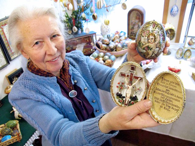 Mariloise Jordan mit von ihr geschaffenen Ostereiern


Bild: Walter Schweinster | Foto: Walter Schweinöster