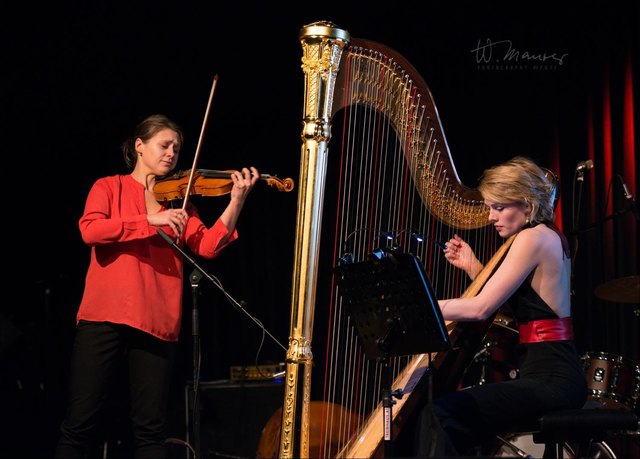 Magdalena Hoffmann (re.) und Agnieszka Kulowska sorgen für einen musikalischen Frühling in Birgitz. | Foto: Künstler