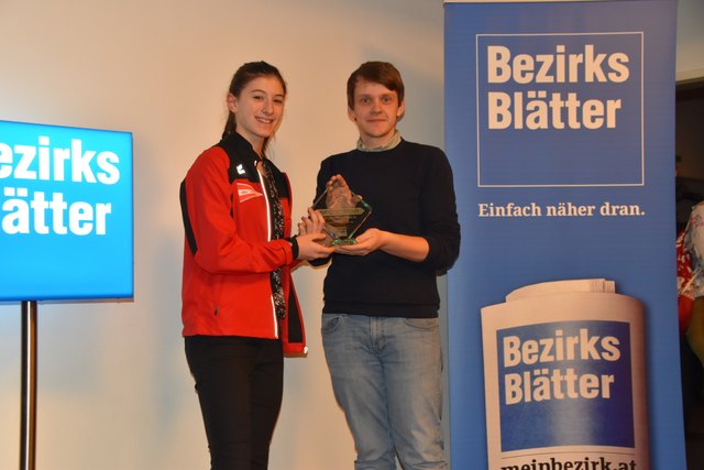 Amstetten: "Sportstar von morgen" Nicole Prauchner und Redaktionsleiter Thomas Leitsberger | Foto: BB/Hairer