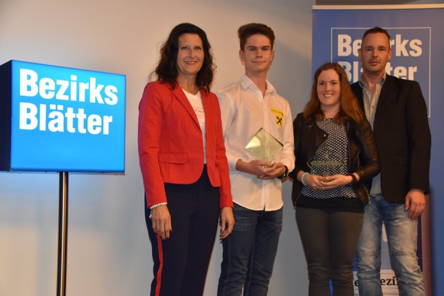 Tulln: Karin Zeiler, Redaktionskoordination Zentralraum, "Sportler des Jahres" Savo Kovacevic, "Sportlerin des Jahres" Sabrina Lederle und Joachim Pricken, Geschäftsstellenleiter Tulln/Klosterneuburg | Foto: BB/Hairer