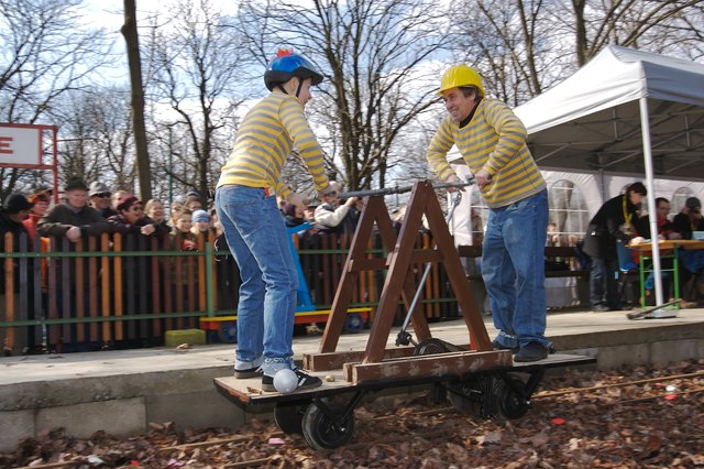 Das verrückteste Draisinenrennen der Welt findet am Sonntag im Prater statt. | Foto: Rudi Klaban