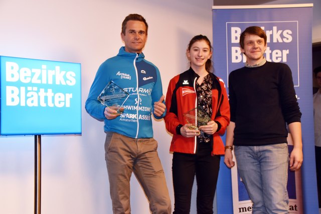 Amstetten: "Sportler des Jahres" Christian Bruckner, "Sportstar von morgen" Nicole Prauchner und Redaktionsleiter Thomas Leitsberger | Foto: BB/Hairer