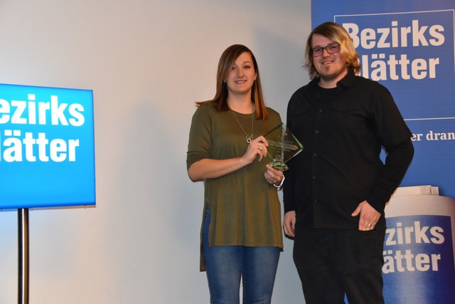 Melk: "Sportlerin des Jahres" Sarah Gutlederer und Redaktionsleiter Daniel Butter | Foto: BB/Hairer