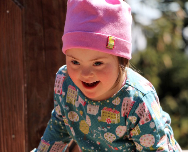 Kinder mit Down Syndrom< lernen langsamer, sind aber in ihrer sozialen Kompetenz Gleichaltrigen oft weit voraus.