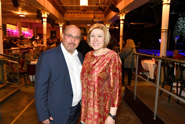 Gutes Team: Bezirksvize Peter Jagsch und Bezirksvorsteherin Ilse Pfeffer (beide SPÖ) beim Jahresfest.