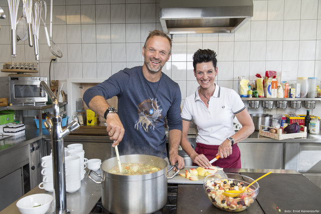 Kochkurs im Evosan-Zentrum: Markus und Sigrid Stark geben Tipps.