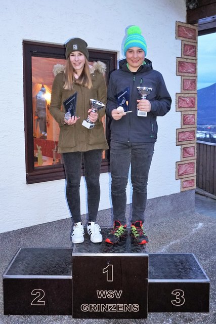 Laura Kofler und Simon Holzknecht holten sich die Ski-Vereinsmeistertitel in den Schülerklassen. | Foto: WSV