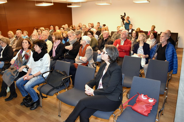 Gut besucht war der Vortrag von Mag Strickner im EMPL Fahrzeugpark