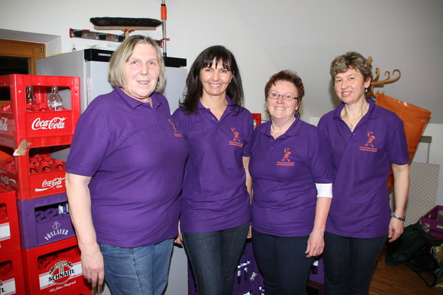 Küchen-Team: Roswitha Stöckl, Elisabeth Schörghofer, Maria Nobis, Roswitha Lauterbacher.