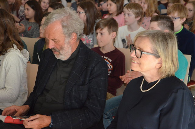 Pater Sporschill mit Direktorin Herta Leitner