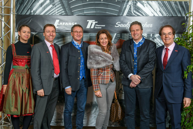 Die Verantwortlichen von ThermoTeam mit Familie Lindner | Foto: KK/Lindner/Pixelmaker