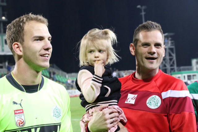 Ein erfolgreiches Duo! SV Mattersburg-Tormanntrainer Thomas Borenitsch (re.) trainiert täglich mit Keeper Markus Kuster (li.). | Foto: www.svm.at