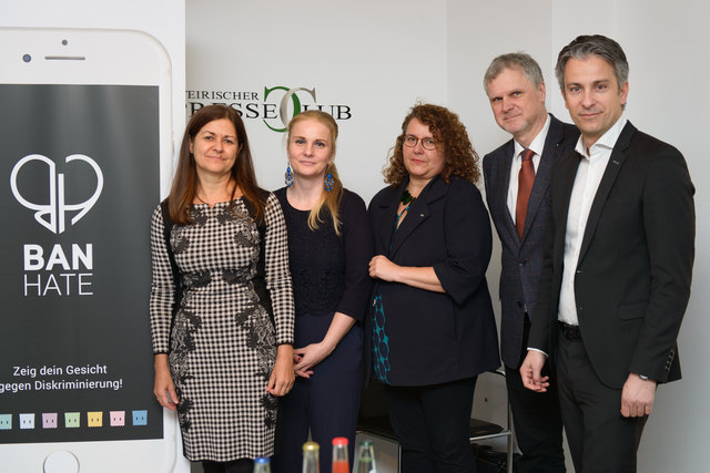 Von links nach rechts: Landesrätin Doris Kampus, Daniela Grabovac (Antidiskriminierungsstelle Steiermark), Susanne Pekler (Neustart), Thomas Mühlbacher (Leiter der Staatsanwalt), Stadtrat Kurt Hohensinner | Foto: Bildnachweis: Arno Friebes
