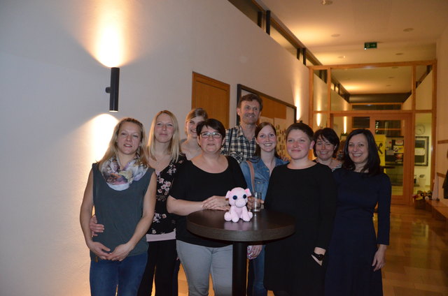 Wolfgang Lesky und sein Schweinderl stehen für Selfies zur Verfügung.