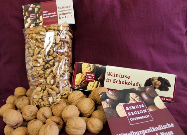 Produkte des Vereins "Kaestn und Nuss"