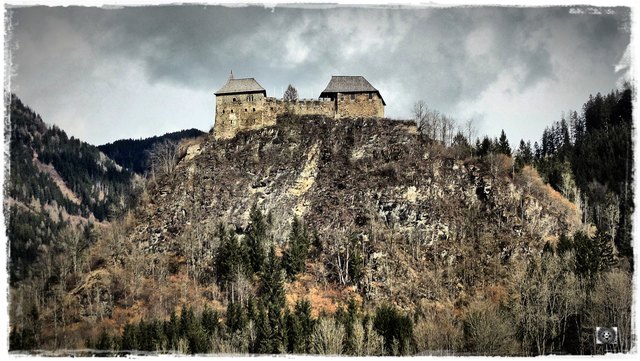 Burg Dürnstein im Bezirk Murau / Neumarkt Stmk.