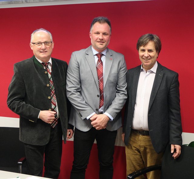 Zum Vize-Bürgermeister angelobt: Franz Ragger mit Edgar Kienleitner und Klaus Bidovec | Foto: KK