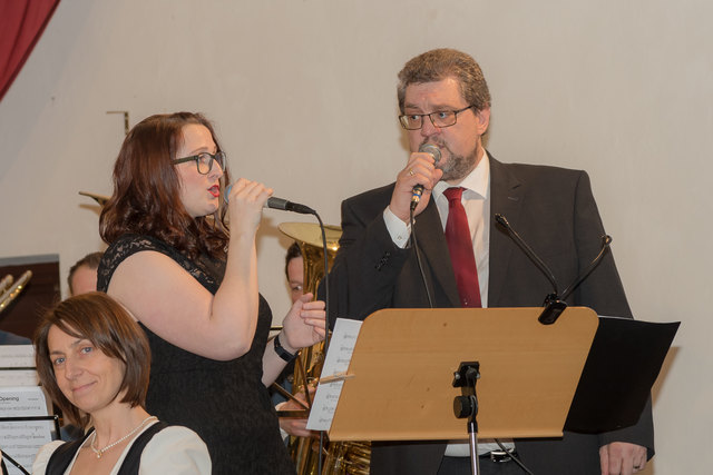 Manuela Buttinger und Bgm. Ludwig Huber | Foto: Stieglbauer