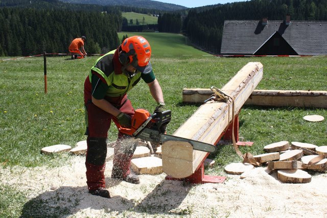 Präzision ist bei jedem der Teilbewerbe für den Forstentscheid gefragt, zu erleben am 7. April in Groß St. Florian