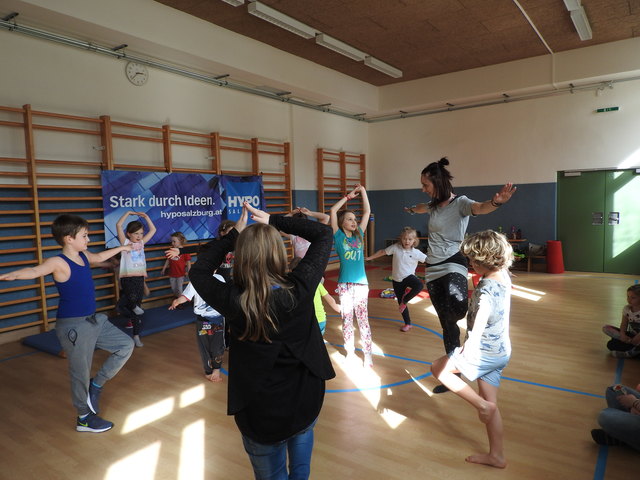 Yogastellung "Der Baum"