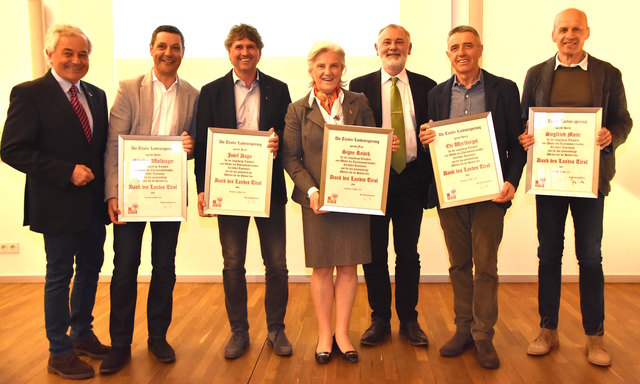 Ehrungen bei Kitzbühel Tourismus (v. li.): J. Burger, G. Waldinger, J. Dagn, S. Reisch, G. Föger, E. Werlberger, S. Maier.