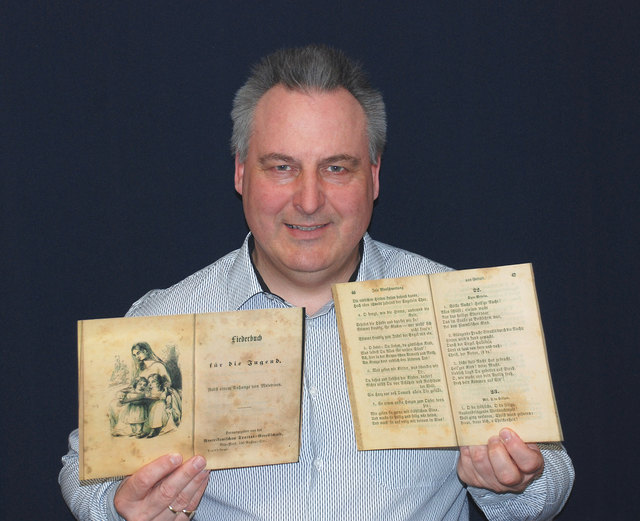 Stille Nacht Forscher Martin Reiter fand den ältesten Druck von Stille Nacht außerhalb Europas, gedruckt 1840 in New York.
