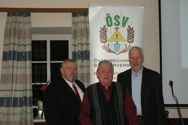 Josef Brandstetter mit Obmann Josef Kager und Bgm. Peter Pichler