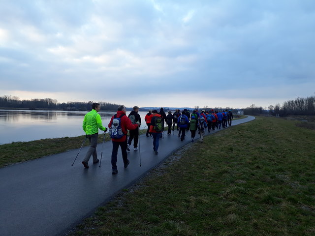 Donauabwärts in Richtung Brandstatt