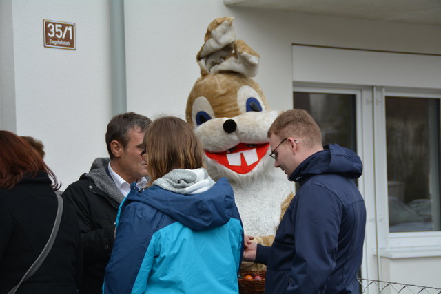 Schlüsselübergabe in Purgstall an der Erlauf: Die Mieter freuten sich darüber, ihre brandneuen Wohnungen beziehen zu dürfen.