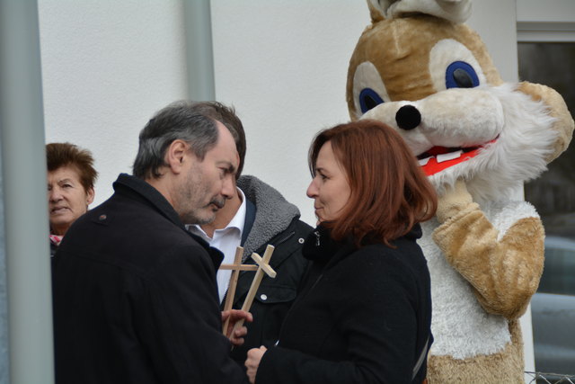 Schlüsselübergabe in Purgstall an der Erlauf: Die Mieter freuten sich darüber, ihre brandneuen Wohnungen beziehen zu dürfen.