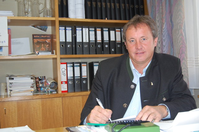 Ferdinand Hueter legte sein Amt als Bürgermeister nach 21 Jahren in der gestrigen Gemeinderatssitzung zurück