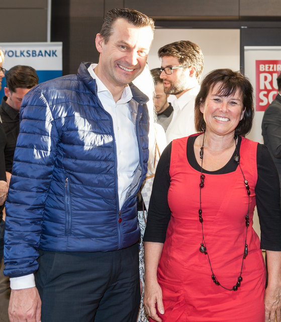 Gerhard Kürner (Lunik2) und Landesrätin Birgit Gerstorfer.