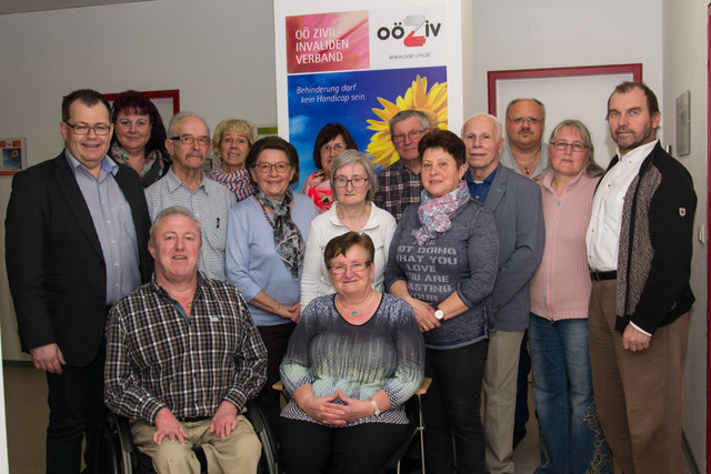 Das Team des OÖZIV freut sich über großzügige Spenden und viele freundliche Begegnungen. | Foto: Katharina Kühn