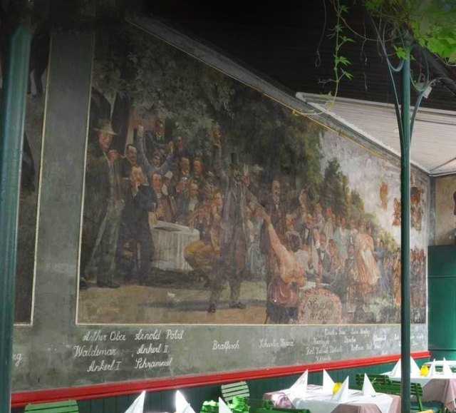Eines der Riesengemälde zur Wiener Musik