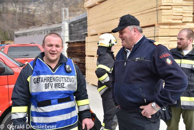 Abschnittsbrandinspektor Christian Lechner und Brandrat Johann Maier